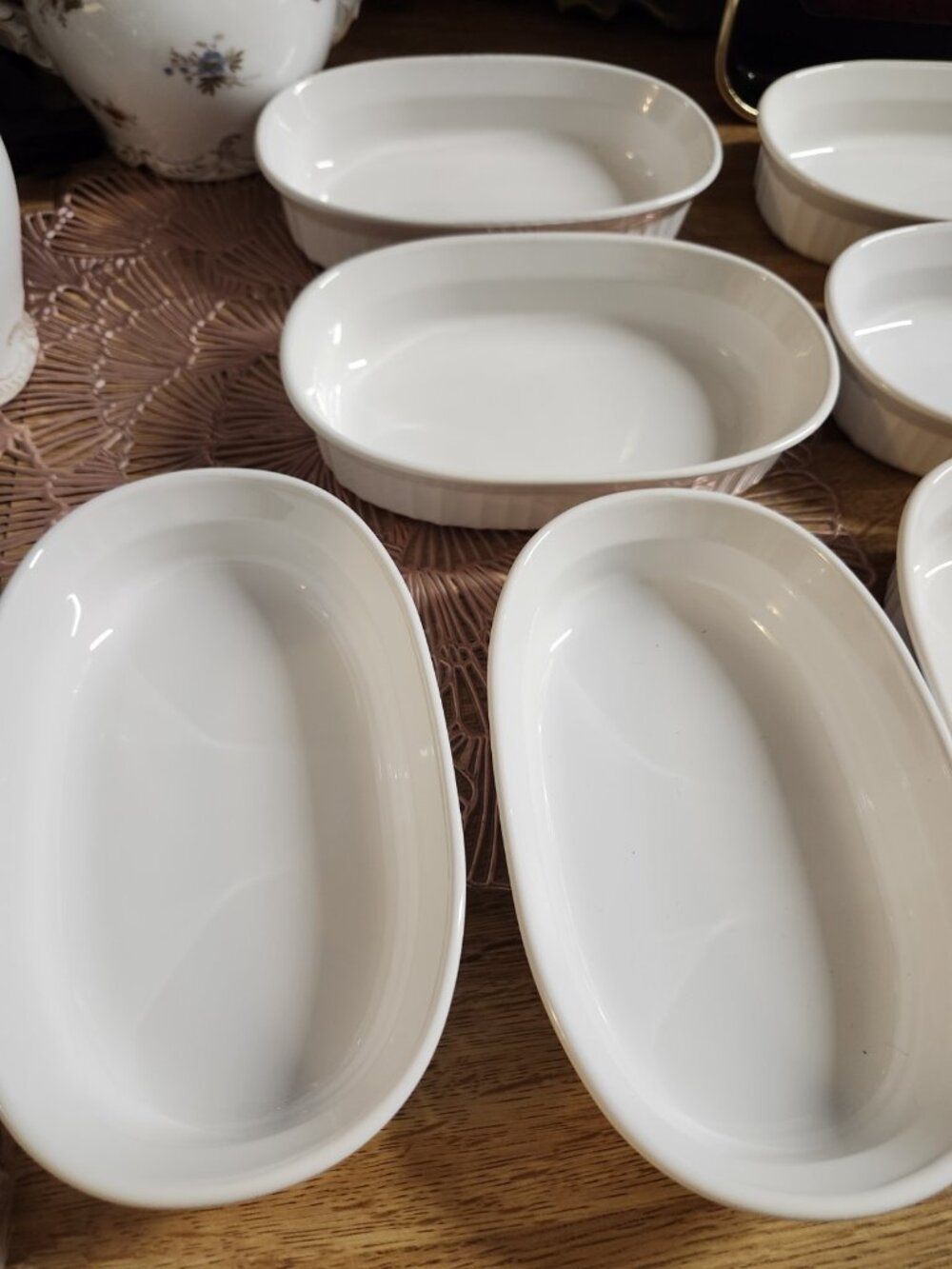 8- CorningWare F-15-B French White Oval Casserole Dishes 475 ml - Picture 7 of 8